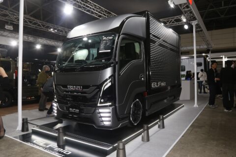 東京オートサロンで見つけたトラックたち　いすゞ編その1